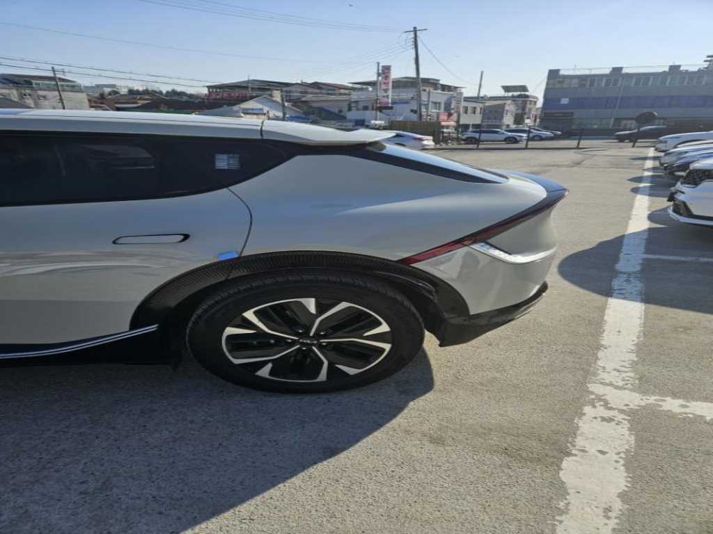 KIA EV6 - Vista 8