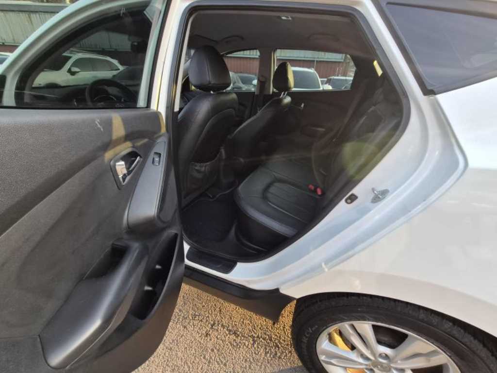 HYUNDAI Tucson - Vista 12