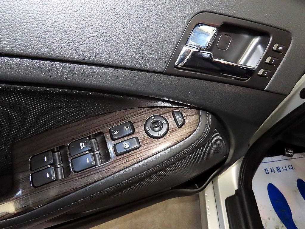 KIA K5 2011 Plateado - Importación desde Corea - HF Imports Iquique - Foto 13