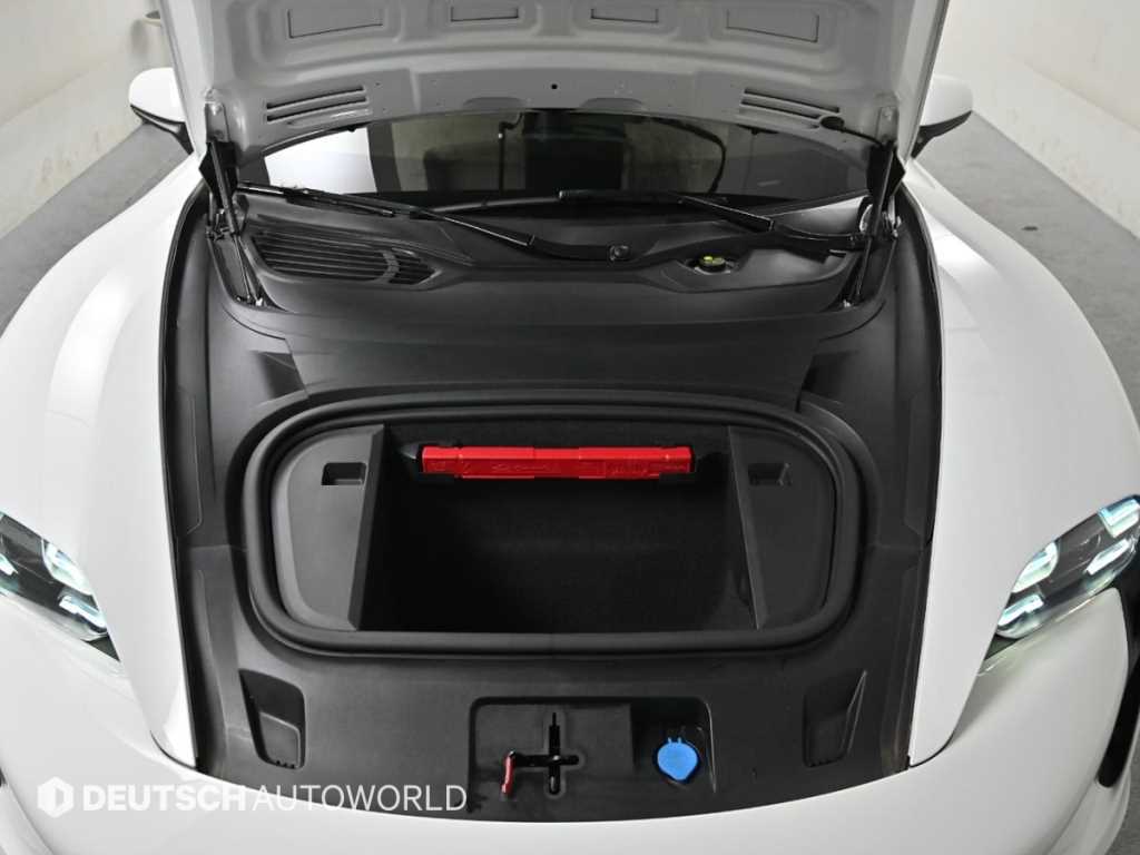 Porsche Taycan - Vista 7