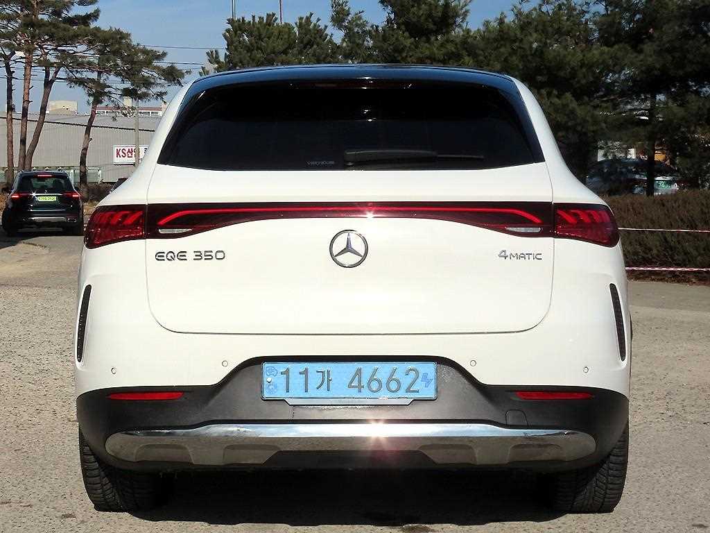 Mercedes Benz EQE - Vista 4