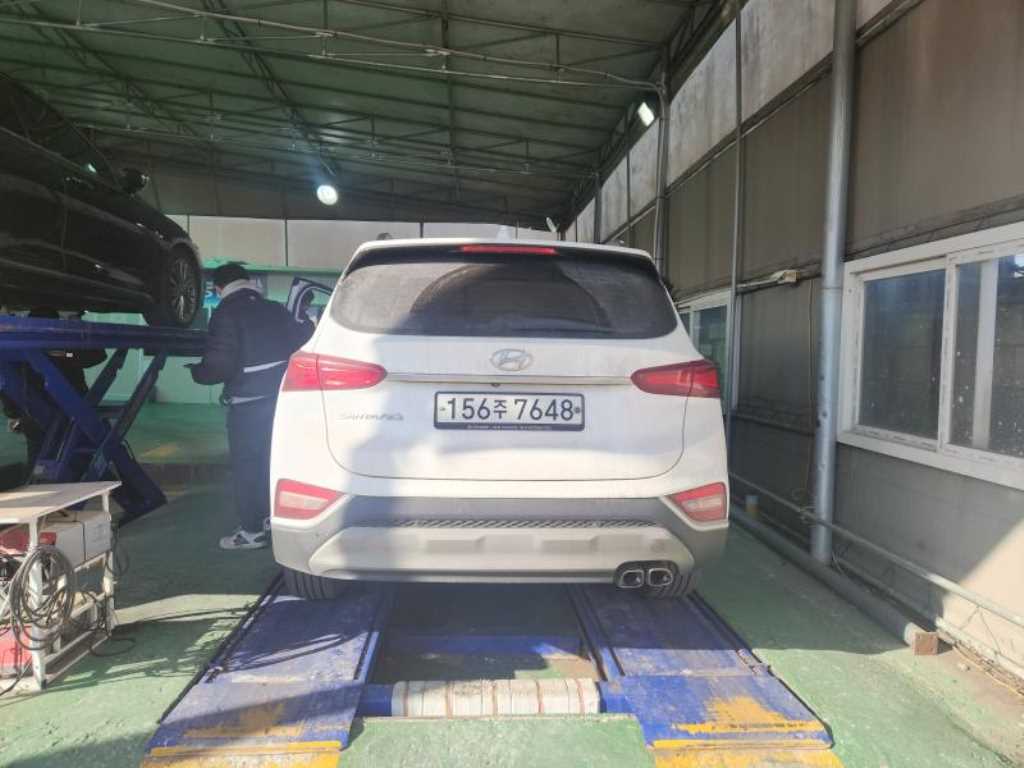 HYUNDAI Santa Fe - Vista 3