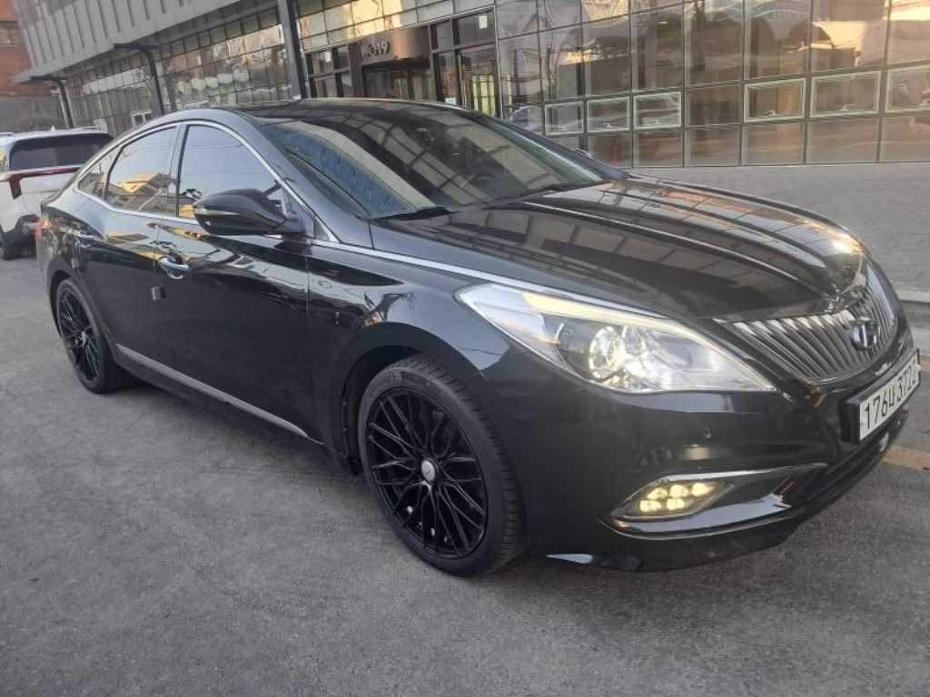 HYUNDAI Grandeur - Vista 3