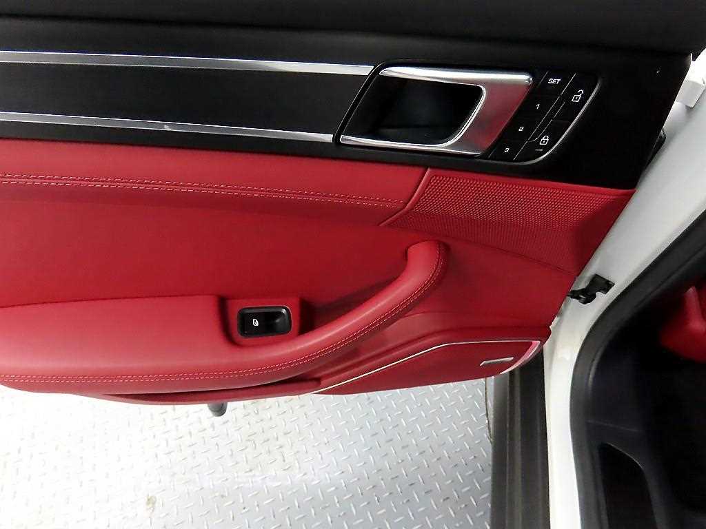 Porsche Panamera - Vista 12