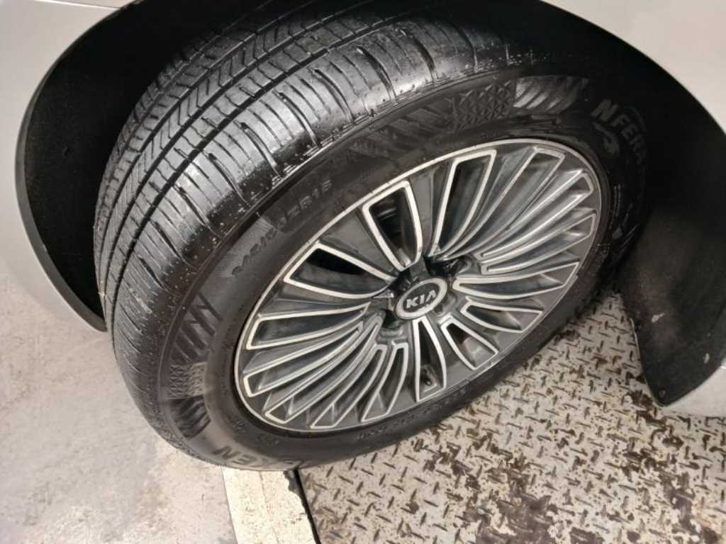 KIA K9 2013 Gris - Importación desde Corea - HF Imports Iquique - Foto 20