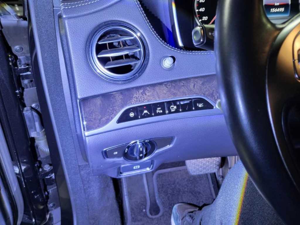 Mercedes Benz S Class - Vista 12