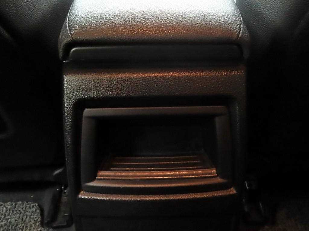 BMW 1 series 2016 Gris - Importación desde Corea - HF Imports Iquique - Foto 17