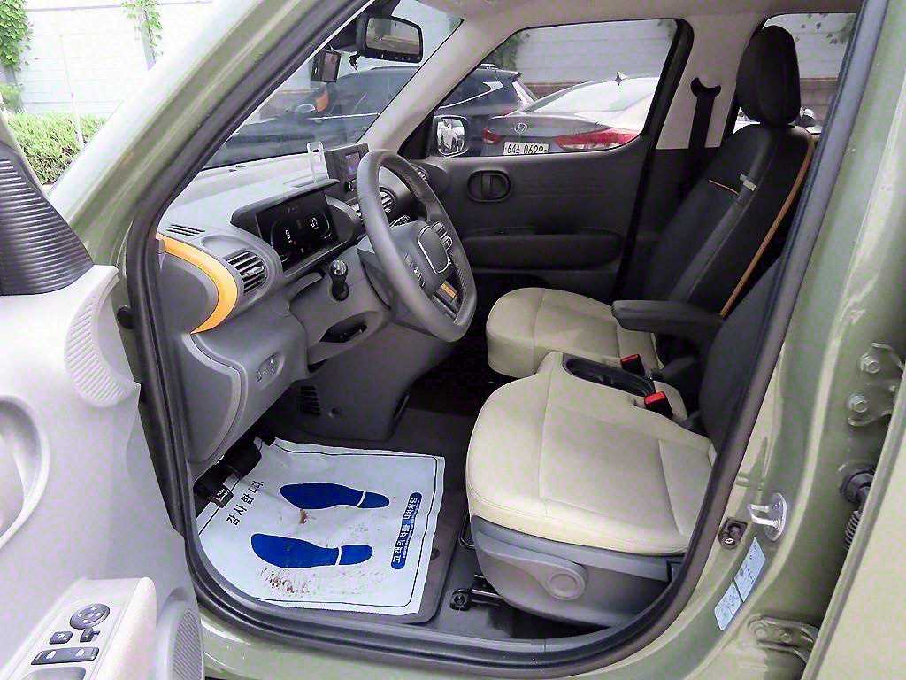 HYUNDAI Casper - Vista 7
