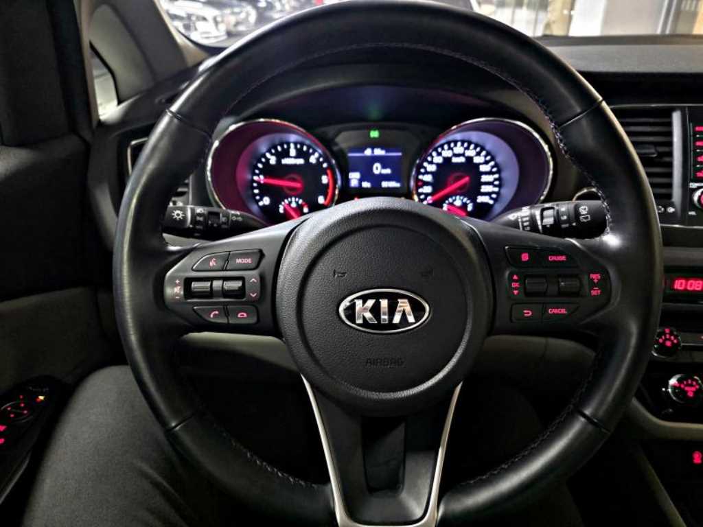 KIA Carnival 2020 Plateado - Importación desde Corea - HF Imports Iquique - Foto 13