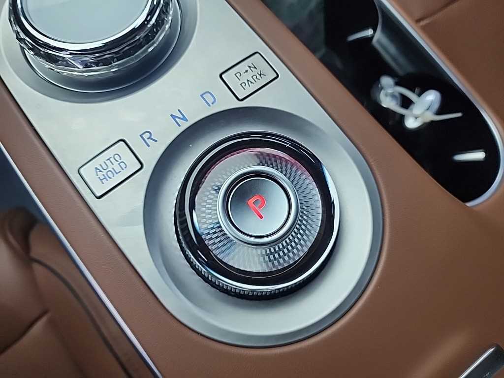 Genesis GV70 - Vista 8