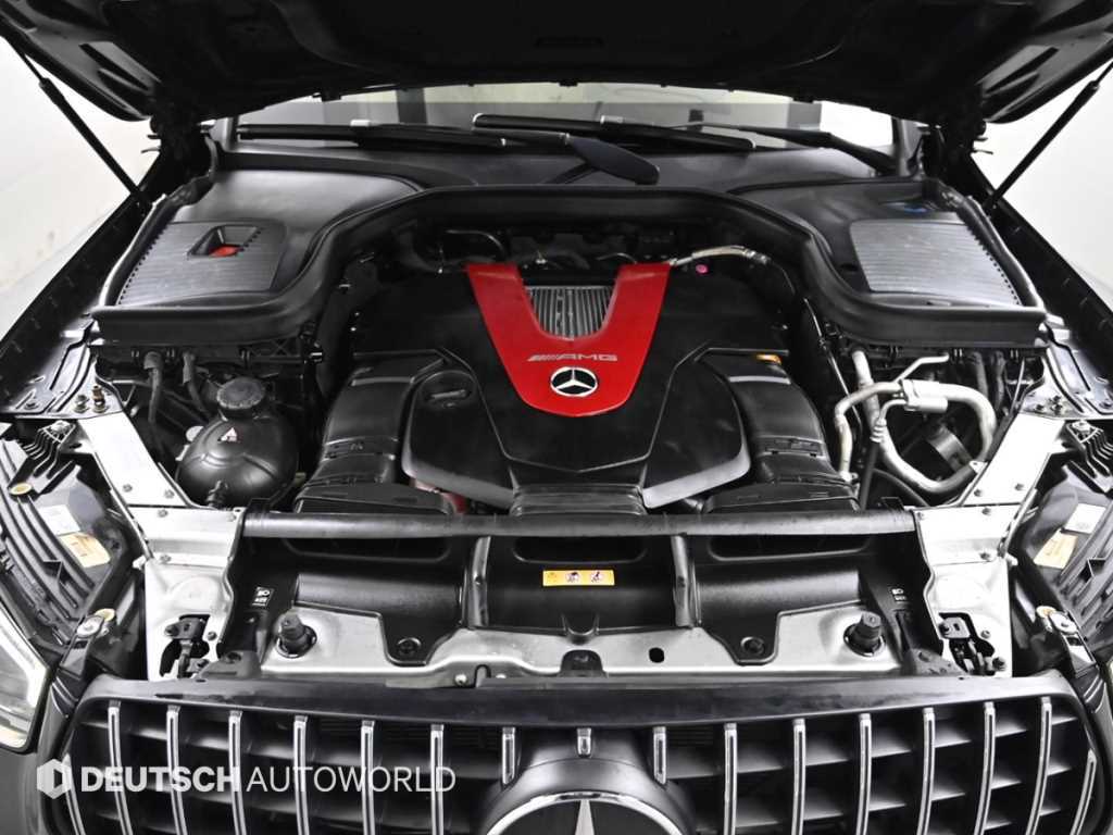 Mercedes Benz GLC Class - Vista 6