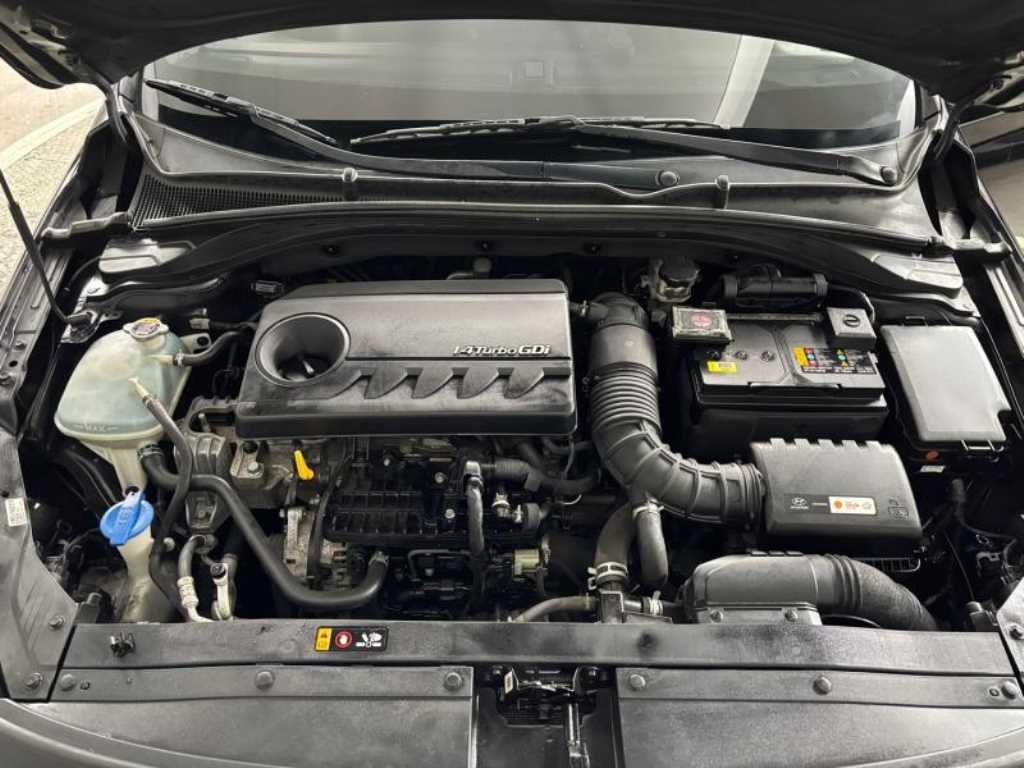 HYUNDAI i30 2018 Negro - Importación desde Corea - HF Imports Iquique - Foto 19