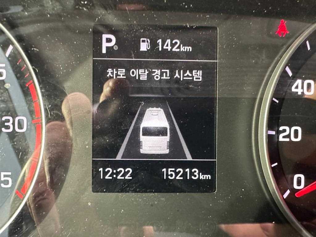 medium and large bus Hyundai bus 2025 the color of pearl - Importación desde Corea - HF Imports Iquique - Foto 14