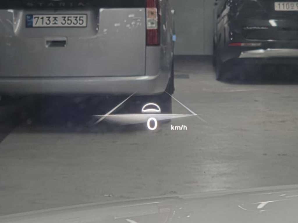 Genesis GV70 - Vista 9