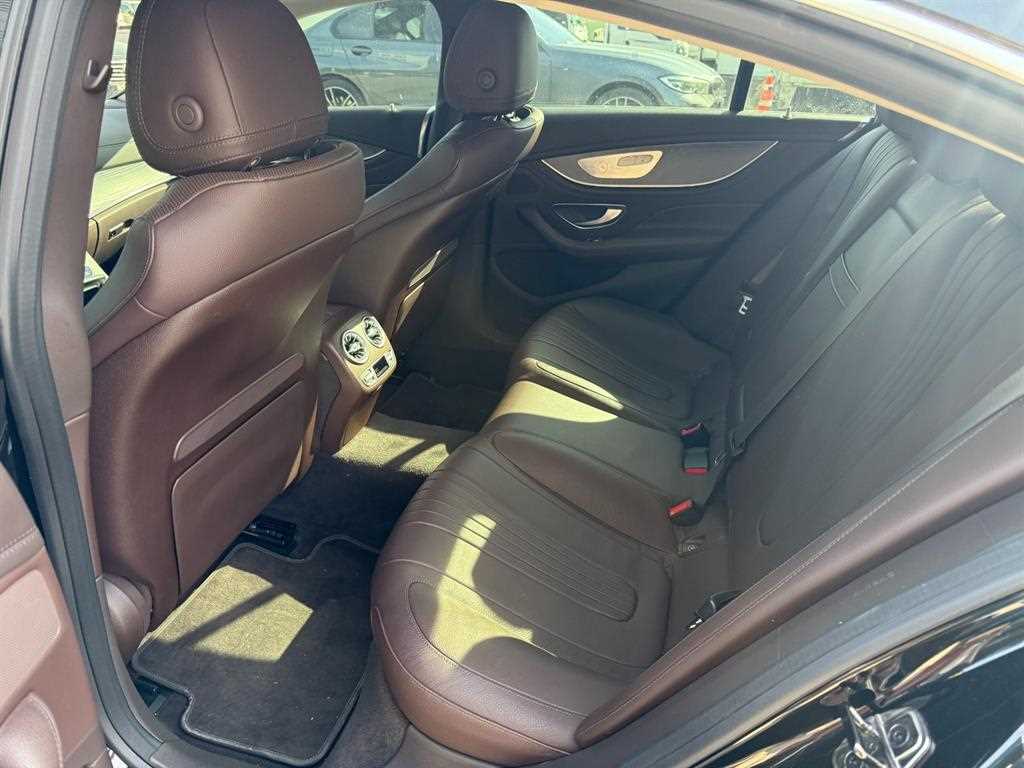 Mercedes Benz CLS Class - Vista 4