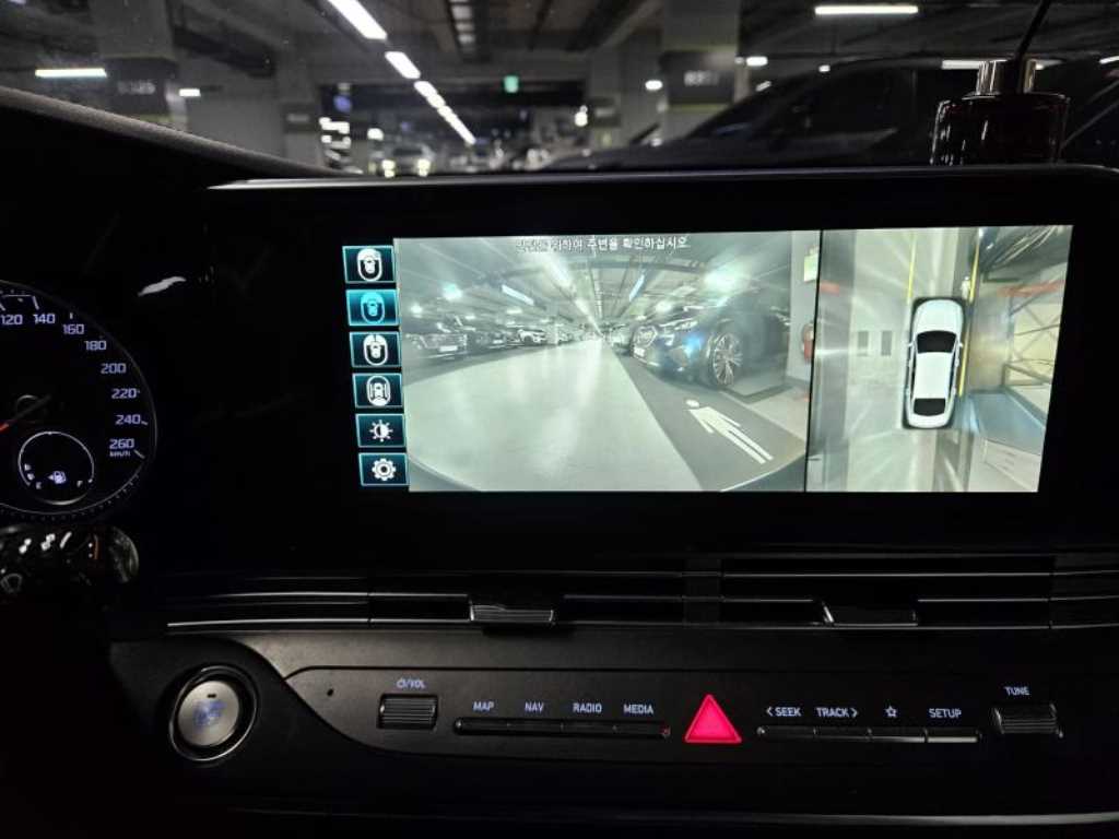 HYUNDAI Grandeur - Vista 5