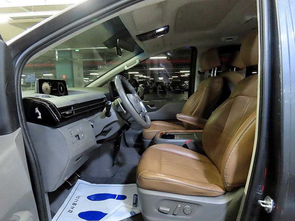 HYUNDAI Staria - Vista 6