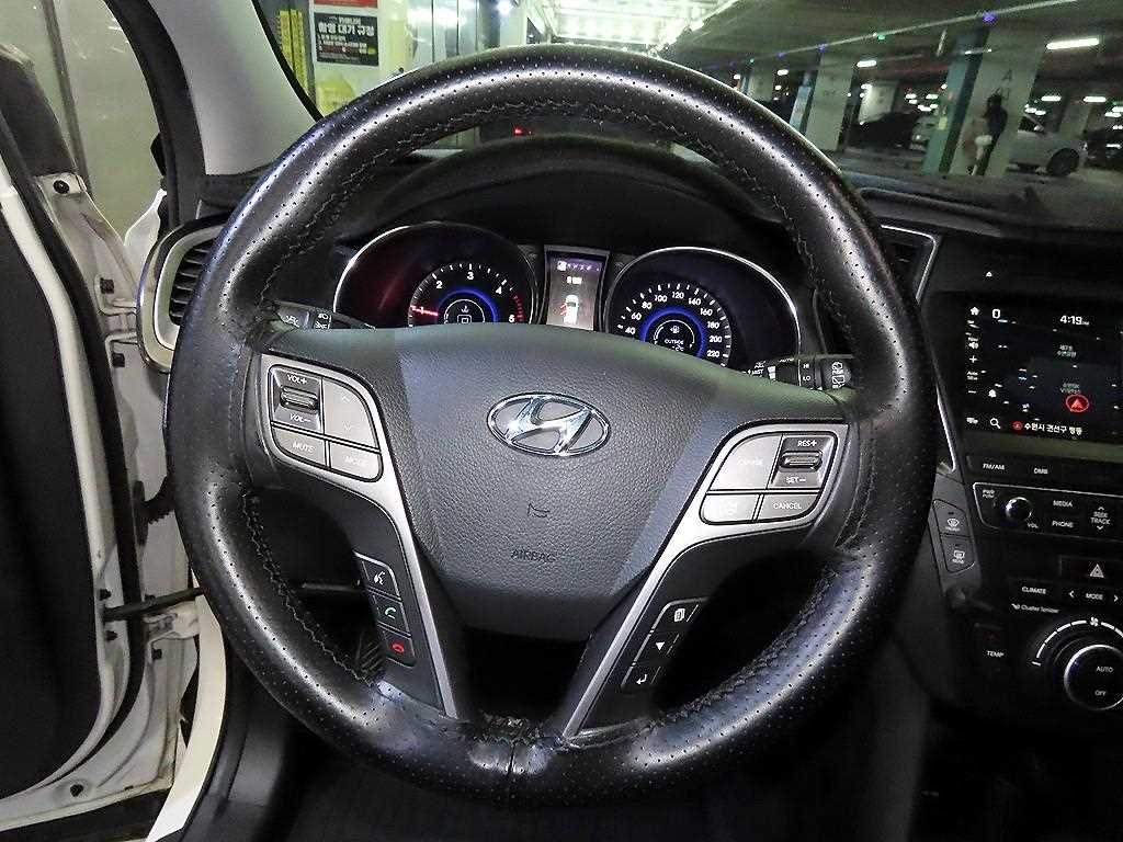 HYUNDAI Santa Fe - Vista 8