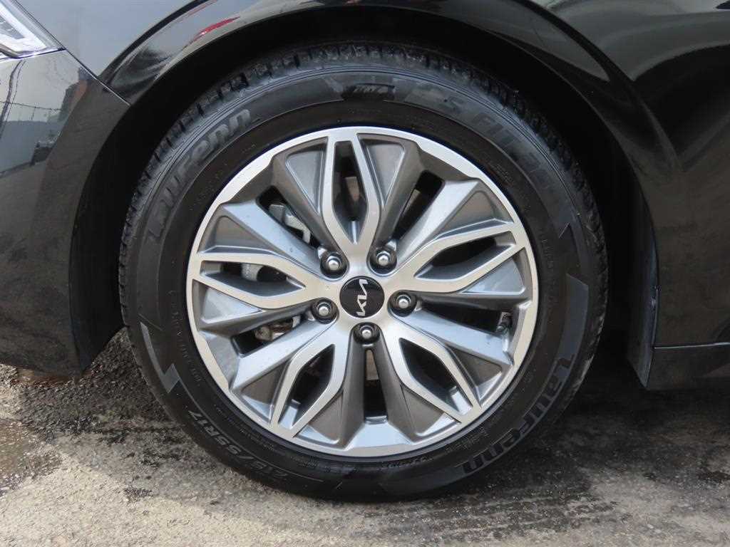 KIA K5 2023 Negro - Importación desde Corea - HF Imports Iquique - Foto 20