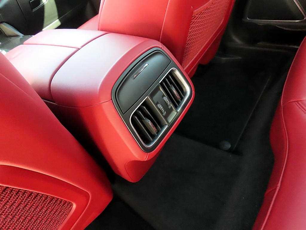 Maserati Levante 2022 Negro - Importación desde Corea - HF Imports Iquique - Foto 15