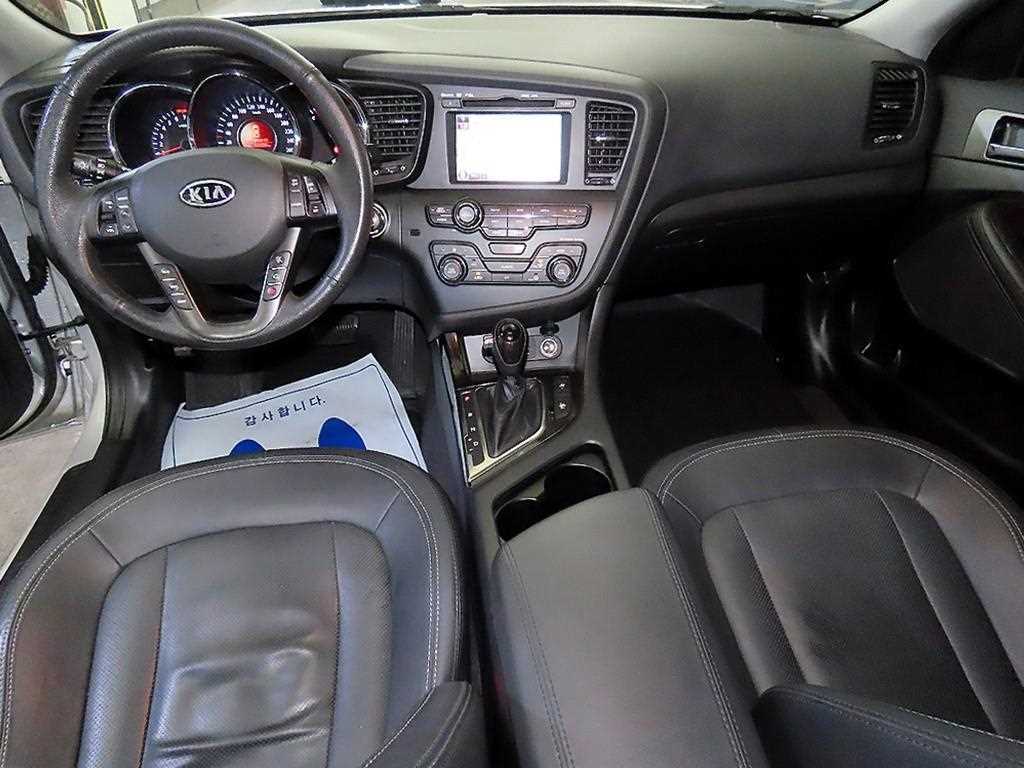 KIA K5 - Vista 10