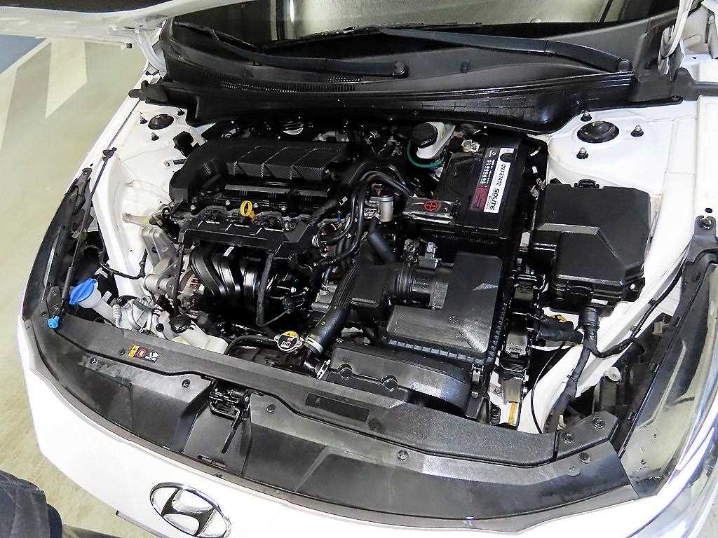 HYUNDAI Avante 2021 Blanco - Importación desde Corea - HF Imports Iquique - Foto 18