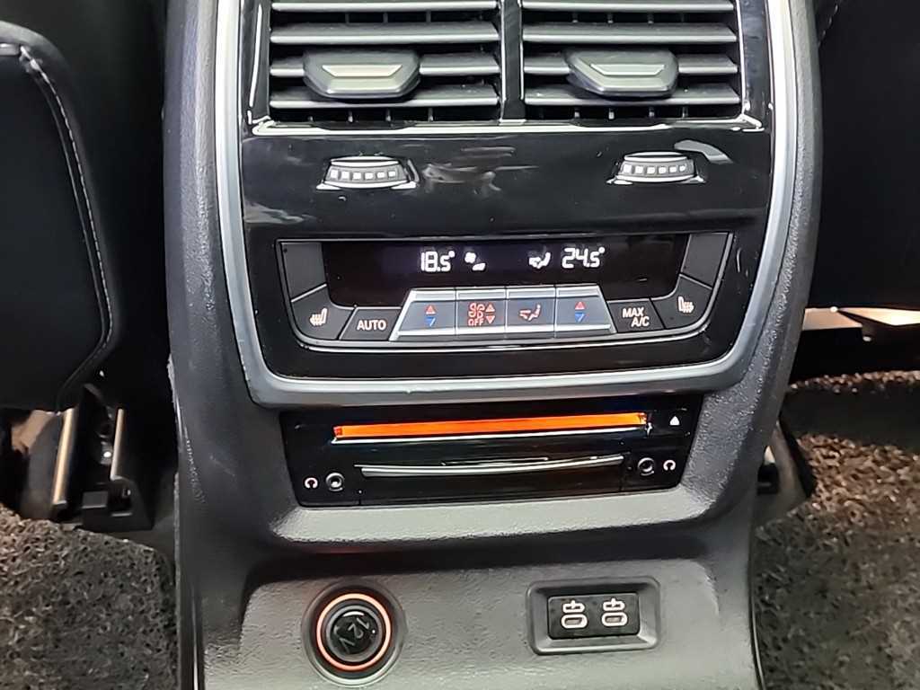 BMW X7 2021 Negro - Importación desde Corea - HF Imports Iquique - Foto 13