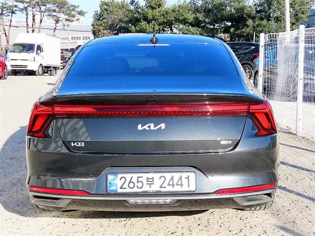 KIA K8 - Vista 5