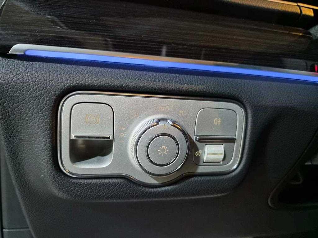 Mercedes Benz GLE Class - Vista 12