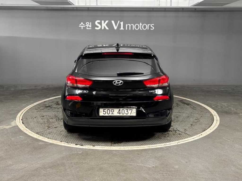 HYUNDAI i30 - Vista 5