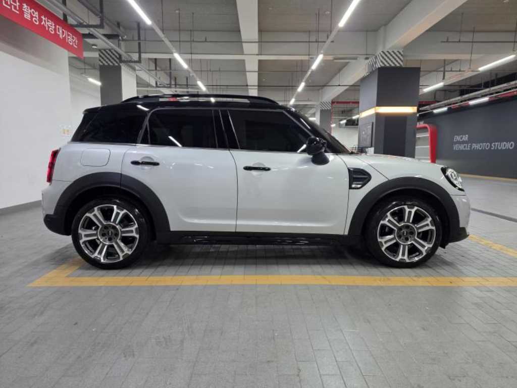 Mini Countryman - Vista 4