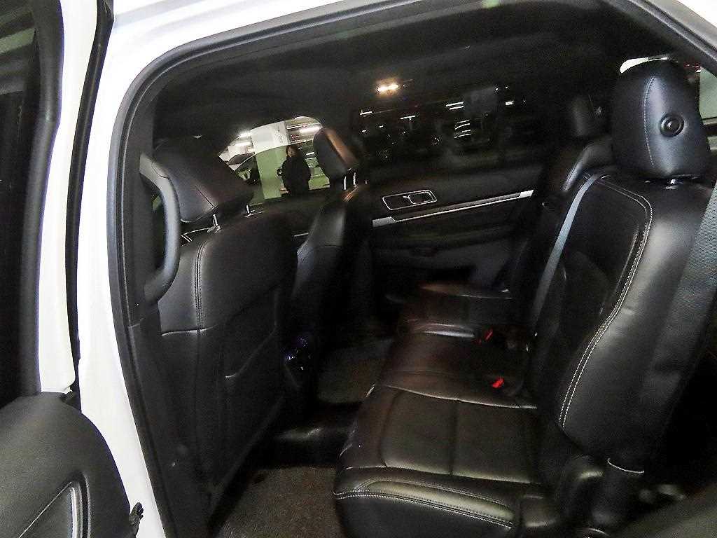 Ford Explorer - Vista 7