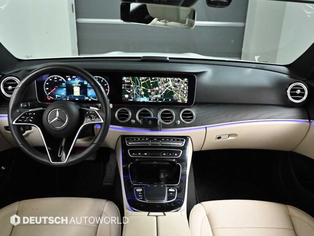 Mercedes Benz E class - Vista 8