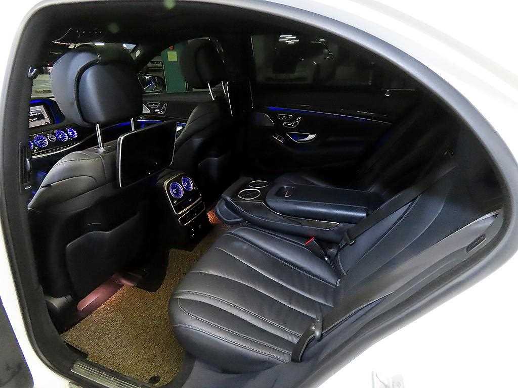 Mercedes Benz S Class - Vista 7