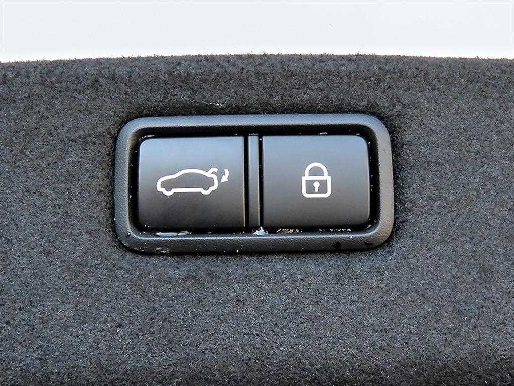 Genesis G70 2019 Blanco - Importación desde Corea - HF Imports Iquique - Foto 17