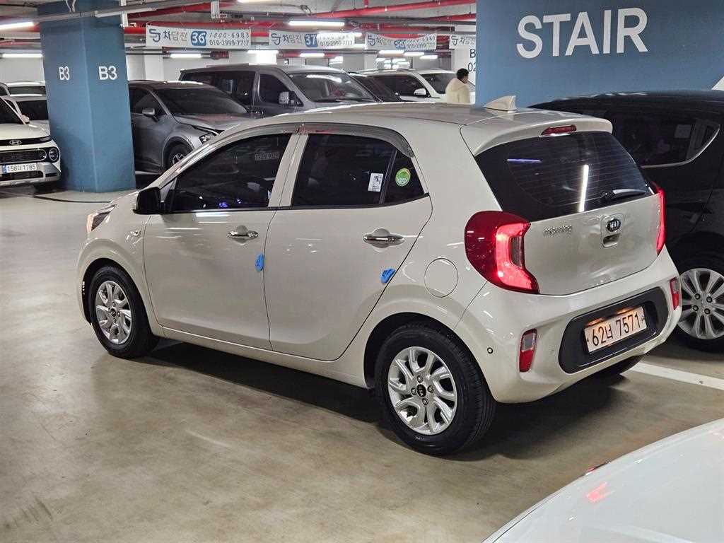 KIA Morning - Vista 4