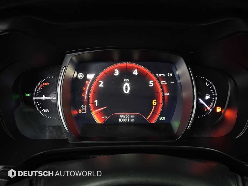 SAMSUNG QM6 - Vista 8