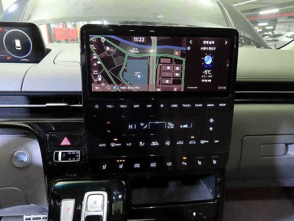 HYUNDAI Staria - Vista 11