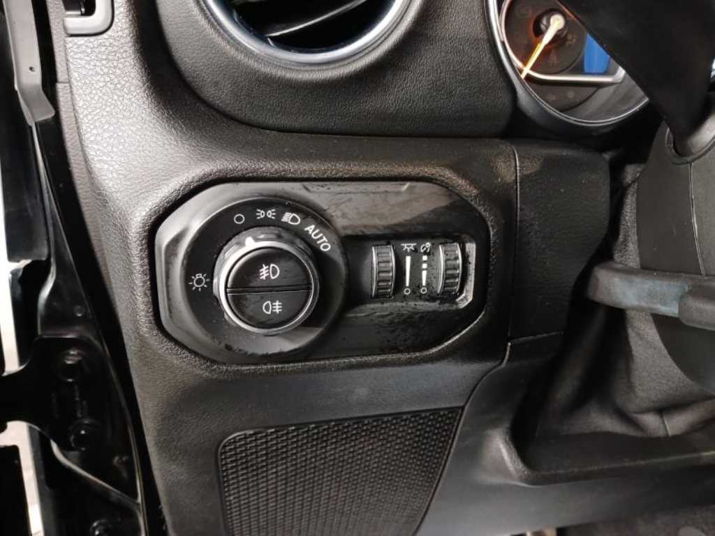 Jeep Wrangler - Vista 9