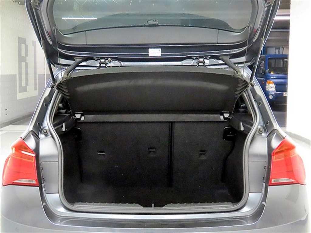 BMW 1 series - Vista 5