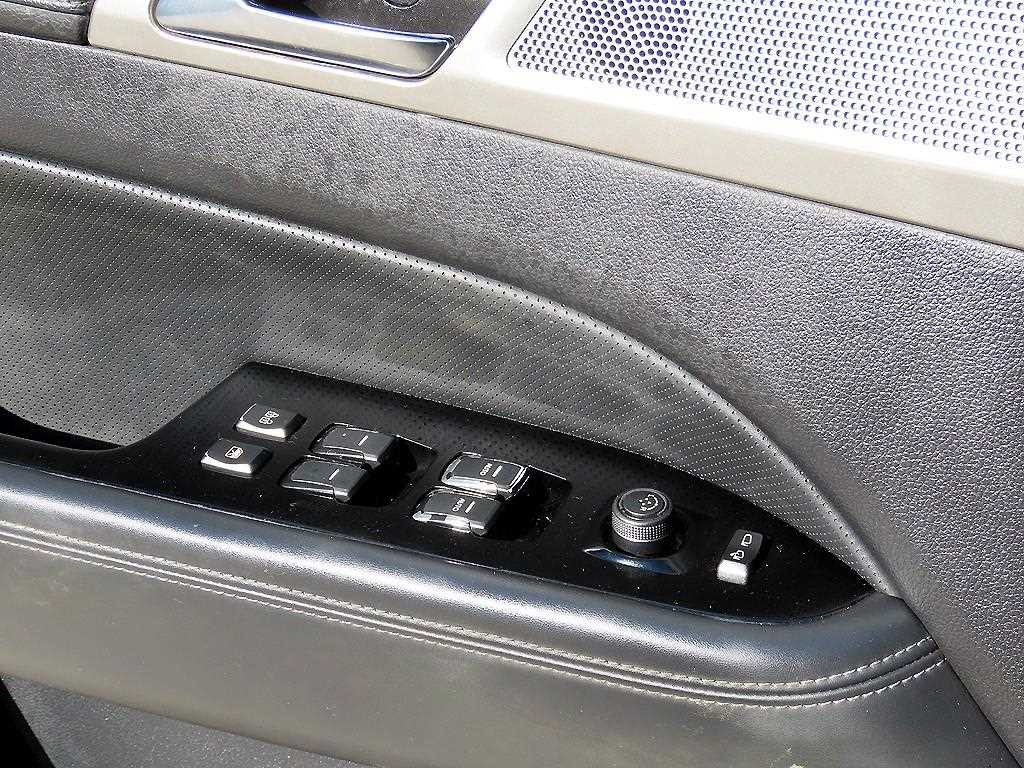 Ssangyong Rexton - Vista 11