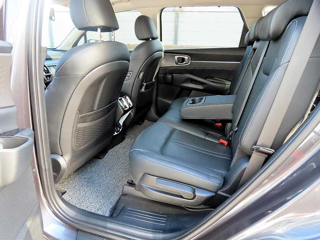 KIA Sorento - Vista 6