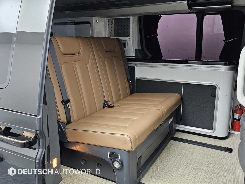 HYUNDAI Staria - Vista 12