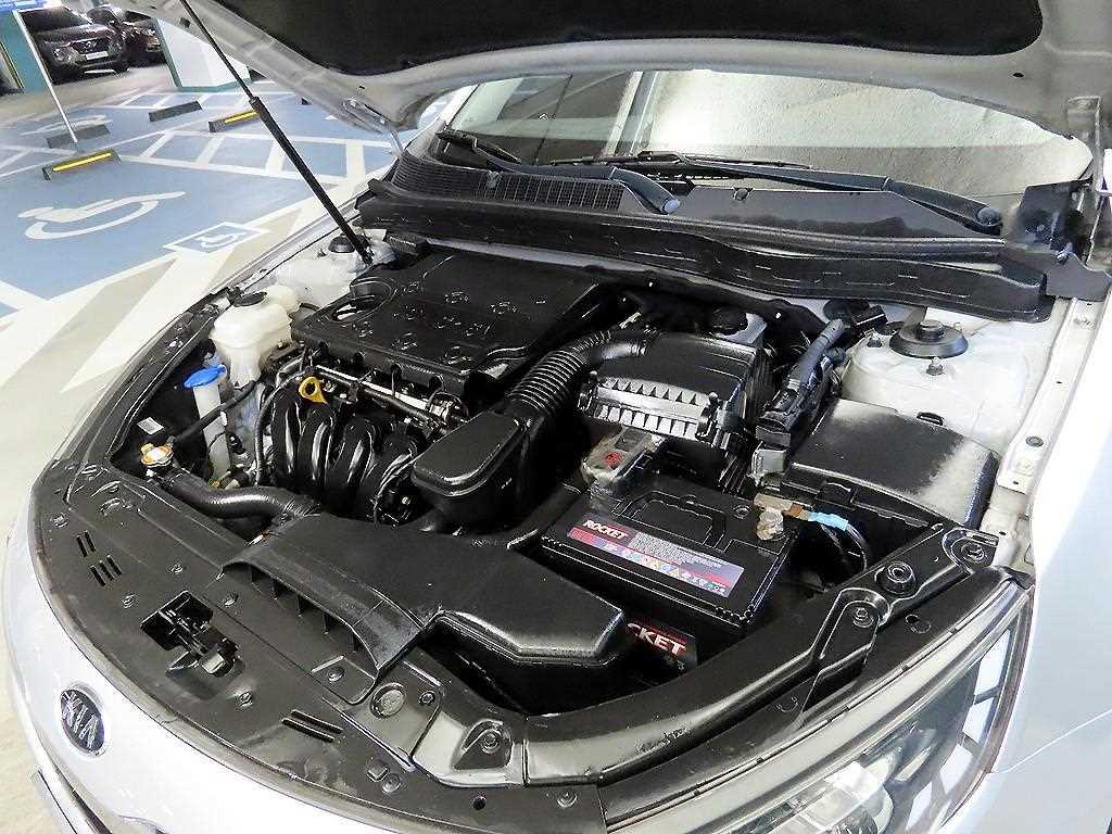 KIA K5 2011 Plateado - Importación desde Corea - HF Imports Iquique - Foto 19