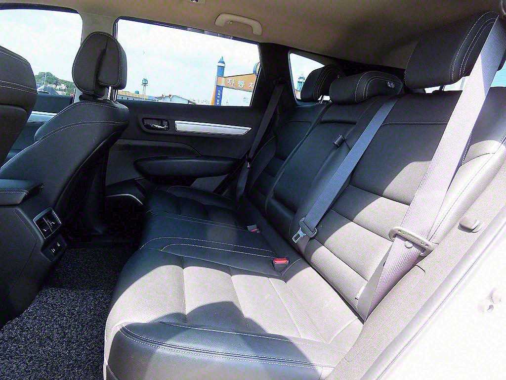 SAMSUNG QM6 - Vista 6