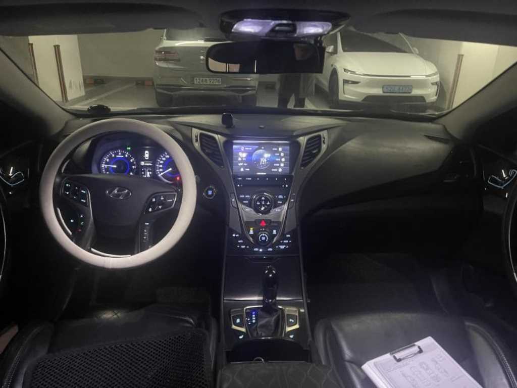 HYUNDAI Grandeur - Vista 5