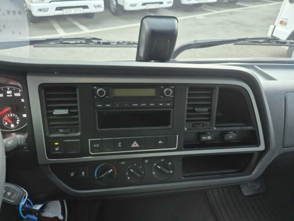 medium and large cargo Cargo 2023 Blanco - Importación desde Corea - HF Imports Iquique - Foto 16