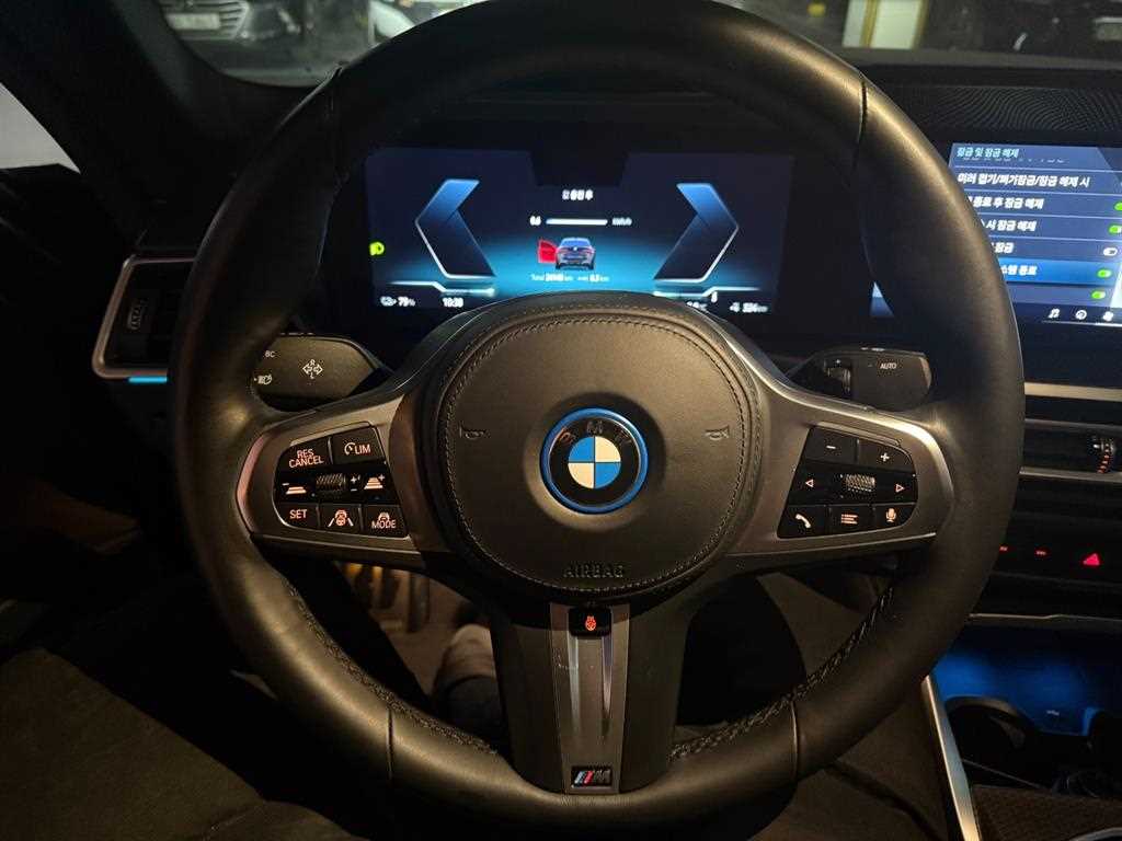 BMW i4 - Vista 4