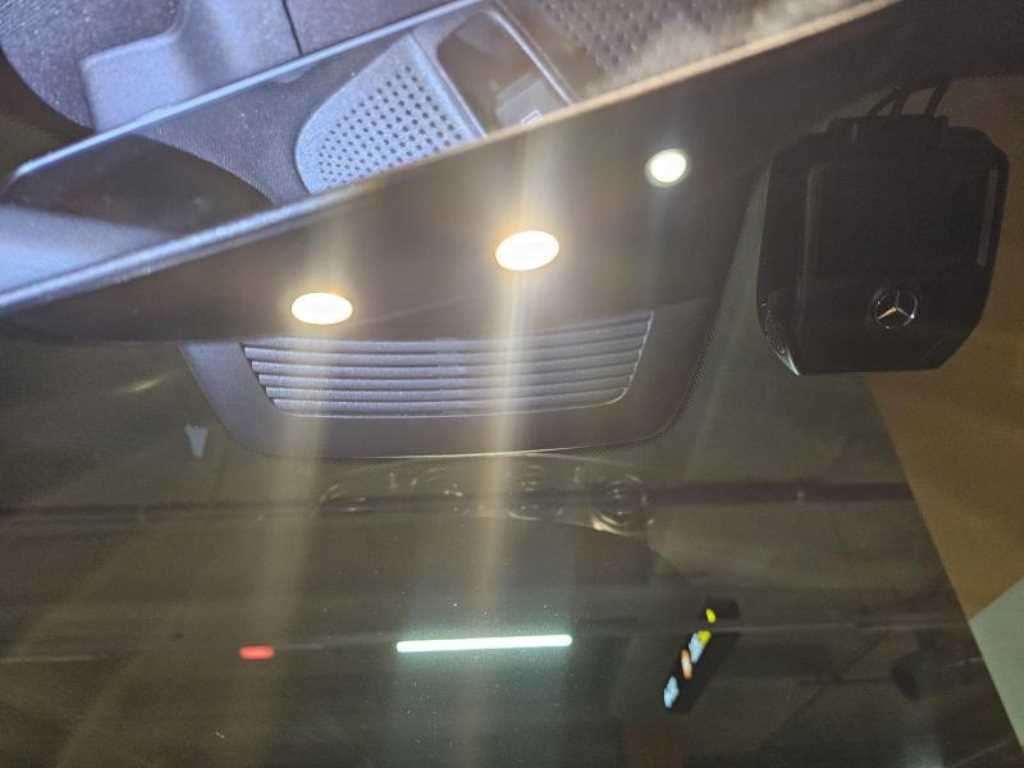 Mercedes Benz E class 2020 Negro - Importación desde Corea - HF Imports Iquique - Foto 16