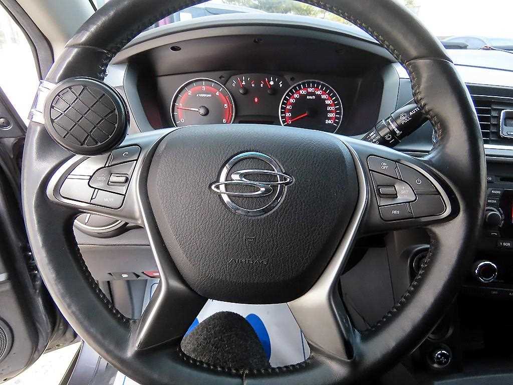 Ssangyong Korando - Vista 8